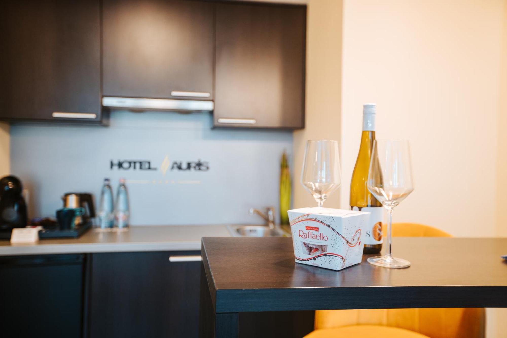 Hotel Auris Szeged Quarto foto